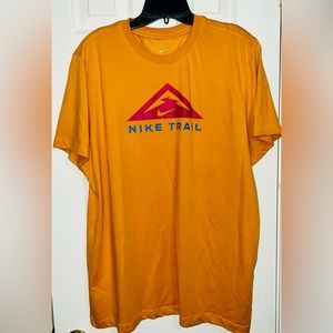 XL NIKE MEN’s t shirt